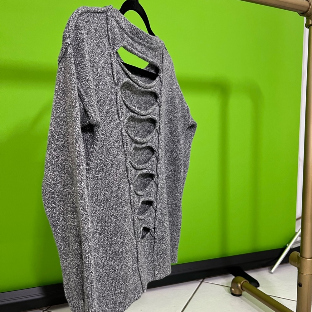 Sweater - Picture 2 of 4